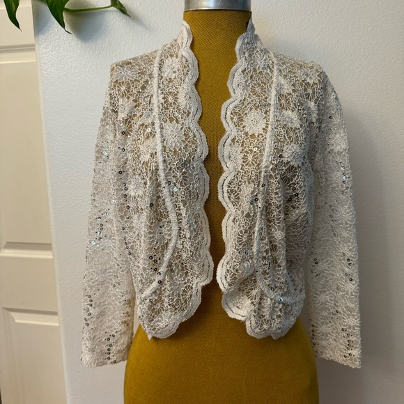 R&M Richards Women's Open Front Lace Bolero - Picture 2 of 9